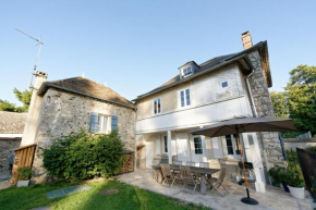 Maison du Passeur du XVIII siècle, classée, Authenticité et Confort avec Jardin et SPA, proche Giverny, 1 heure de Paris